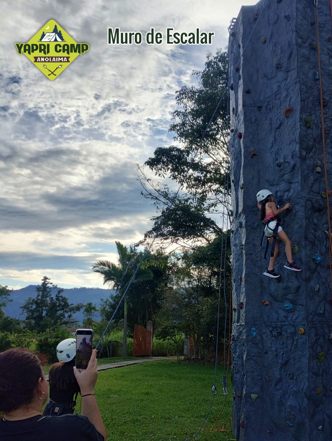 Escalada en Muro de Escalar